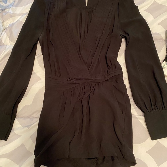 Boutique “very j” black long sleeve romper - Picture 2 of 6